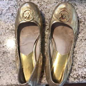 MK ballet flats